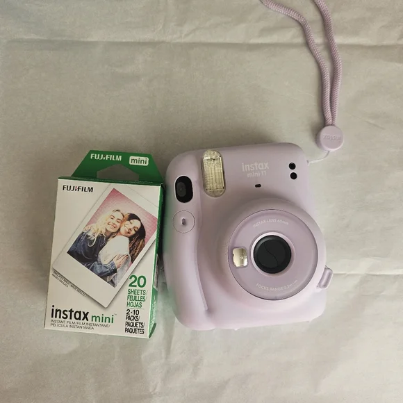 Fujifilm Instax Mini 11 Instant Camera – Lilac / Purple + Film Included - Picture 1 of 4